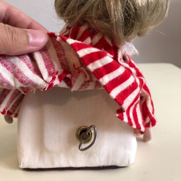 Doll Vintage Enesco Wind Up Moving Music Porcelain 7" Red Girl Shelf Sitter - Picture 8 of 8